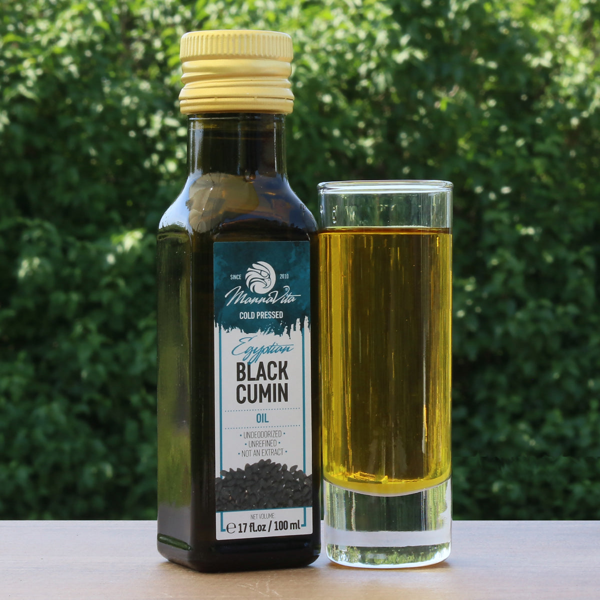 Mannavita olej z czarnuszki tłoczony na zimno • 100 ml