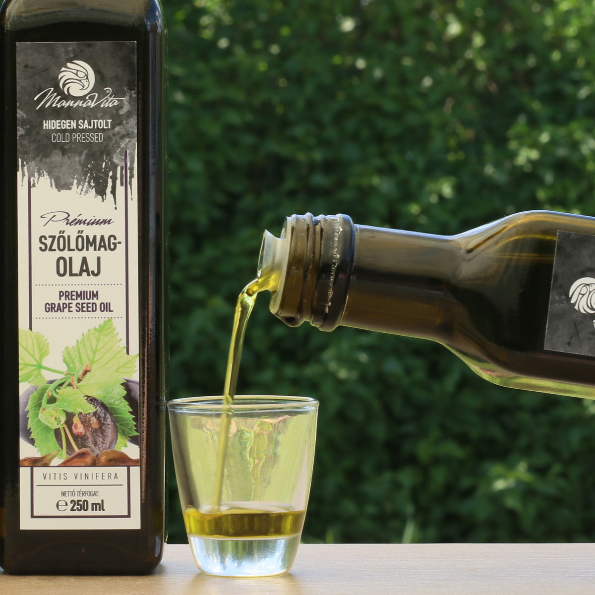 Mannavita węgierski olej z pestek winogron tłoczony na zimno • 250 ml
