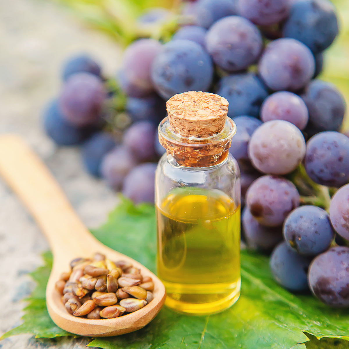 Mannavita węgierski olej z pestek winogron tłoczony na zimno • 250 ml